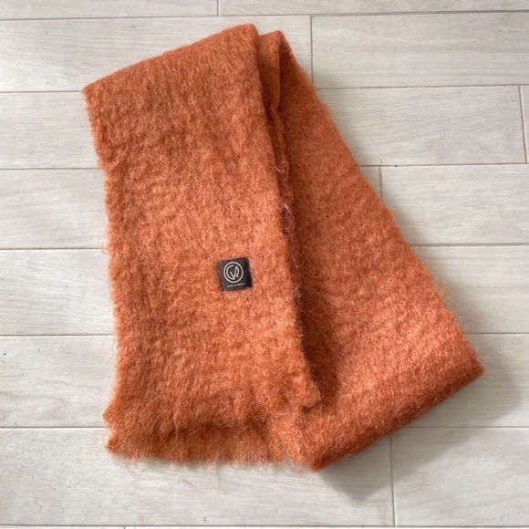 😎 Mantas Ezcaray Luxury Mohair Scarf 🧣 - Picture 5 of 9